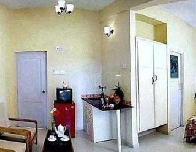 Summerville Beach Resort Candolim Exteriör bild